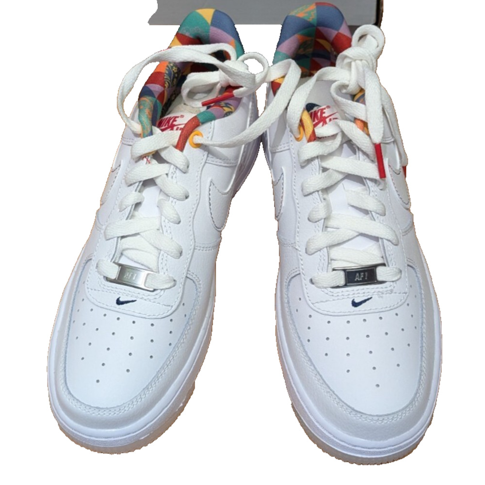 NEW Nike Air Force 1 YOUTH Sneakers Size 6 LV8 NEW WITH BOX